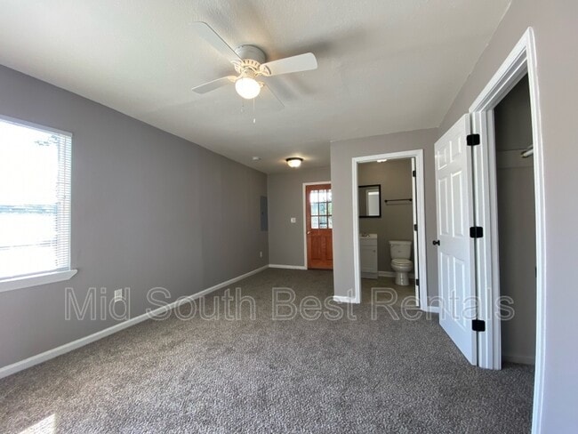 Foto del edificio - 2020 Riverside Blvd