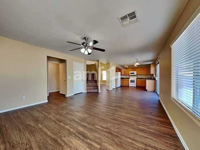 Foto del edificio - 6222 W Southgate St