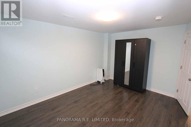 Building Photo - 4820 Yorkshire Ave