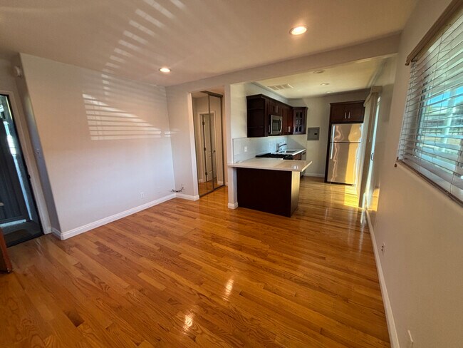 Foto del edificio - 5567 Inglewood Blvd