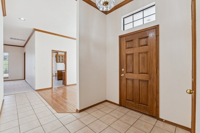 Photo - 11129 Springhollow Ct House