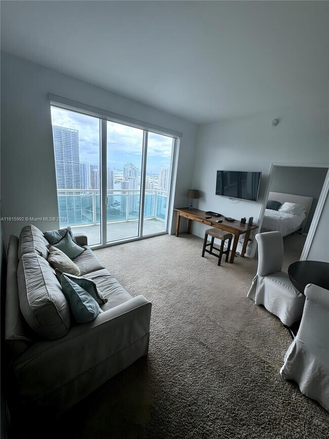 Foto del edificio - 950 Brickell Bay Dr