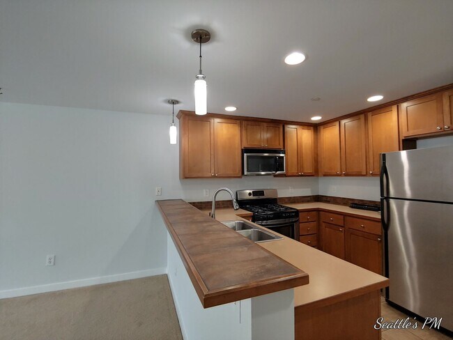Foto del edificio - 4752 41st Ave SW