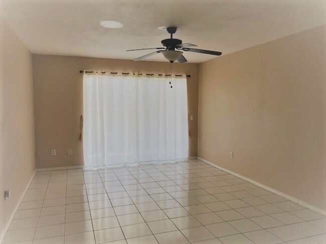 Foto del edificio - 2 Bedroom Condo in Loma Linda