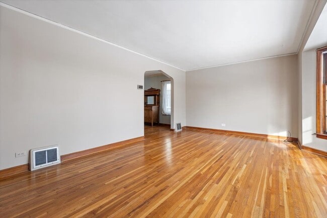 Foto del edificio - 9108 S Utica Ave