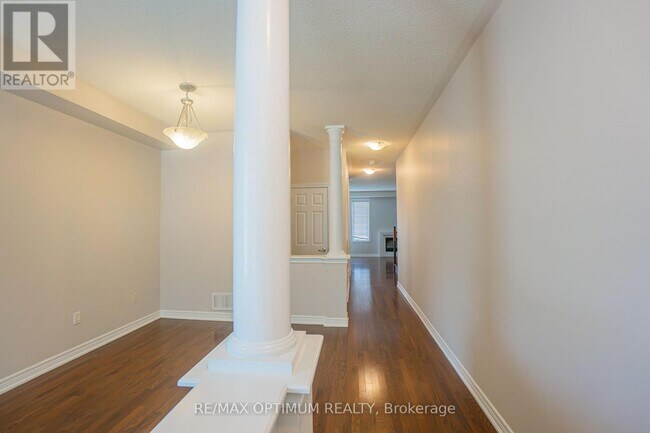 Building Photo - 23 Merrickville Way