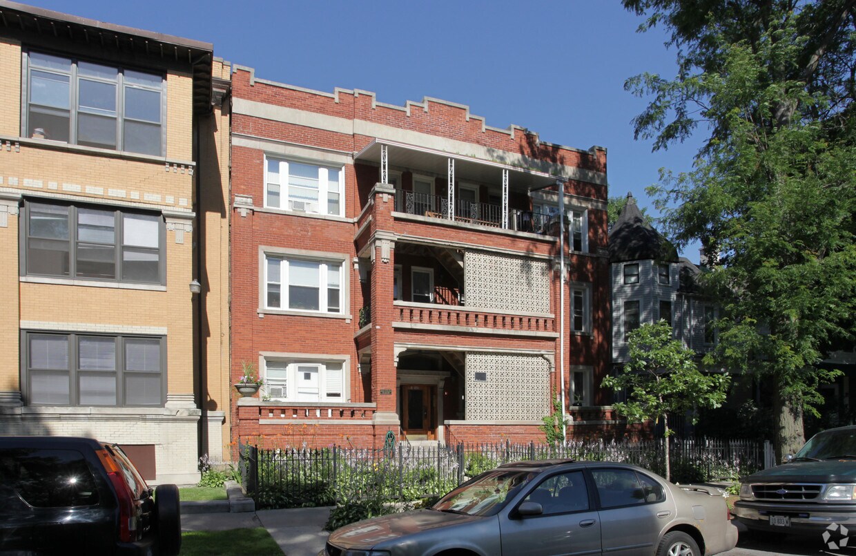 Foto principal - 5212-5214 S Kimbark Ave