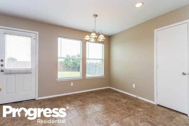 Building Photo - 9316 Liberty Crossing Dr