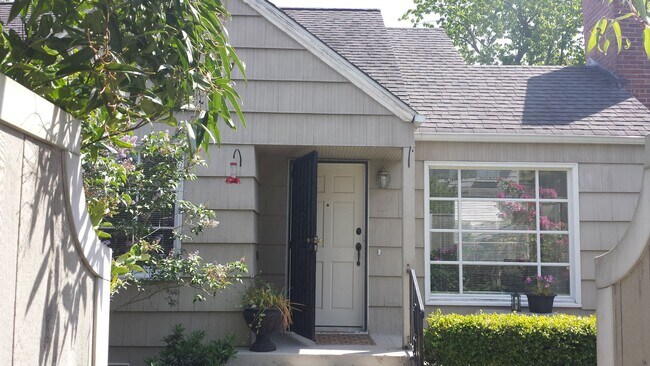 Foto del edificio - 4406 29th Ave W