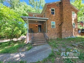 Building Photo - 3340 Silver Stream Rd