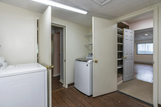 Foto del edificio - 105 Pleasantview St