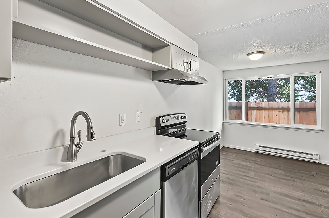 Primary Photo - Pacific Terrace