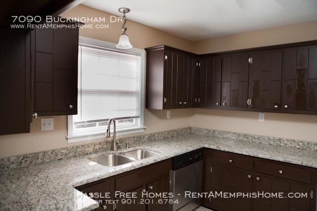Building Photo - 4 bedroom in Germantown TN 38138