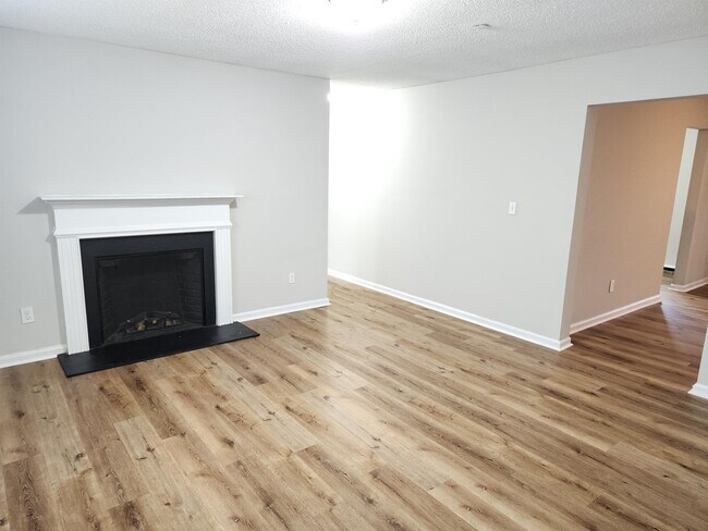 Building Photo - 295 Winding River Dr