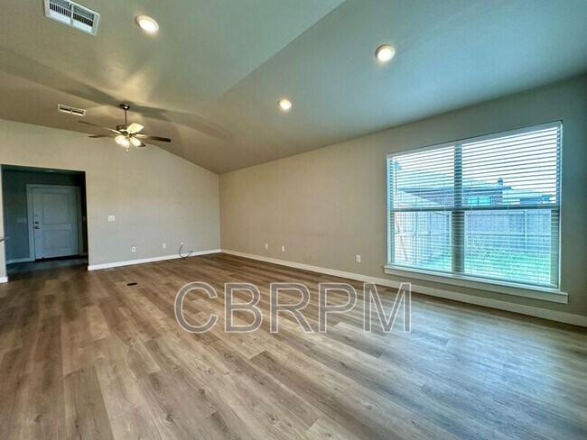 Foto del edificio - 2933 Abbeville Ave