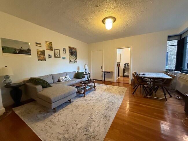 Foto del edificio - 65 Strathmore Rd