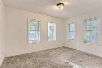 Building Photo - 1148 1/2 Gunter St