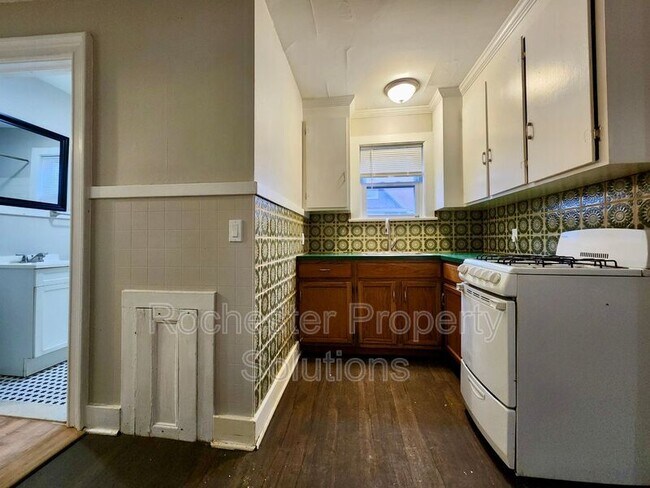 Foto del edificio - 45 Kenwood Ave