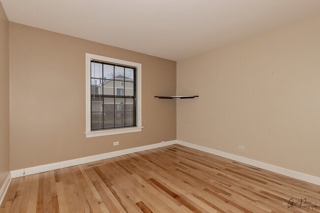 Foto del edificio - 1180 Silverwood Ct
