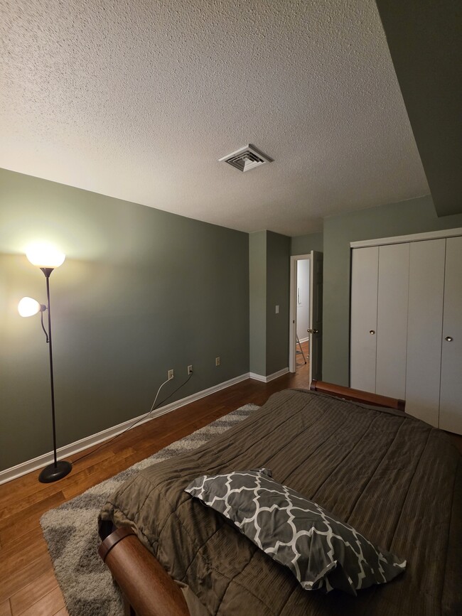 Building Photo - 620 Boston Ave