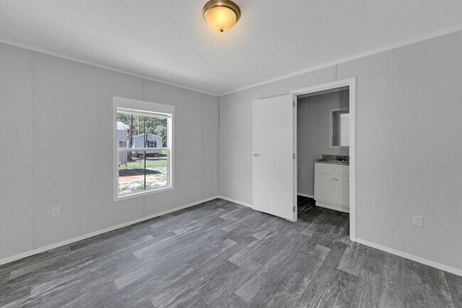 Foto del edificio - BRAND NEW 3 BR 2 BA MOBILE HOME  $1500.00