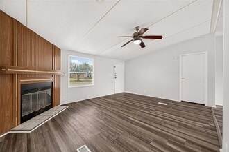 Building Photo - 20306 Mountain Dale Dr