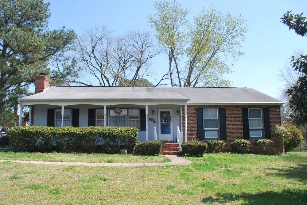 Primary Photo - 5011 Sandpiper Dr