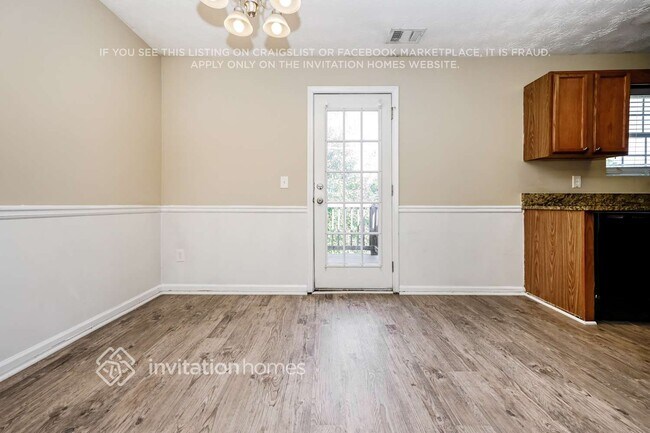 Foto del edificio - 1638 Boxcar Pl NE