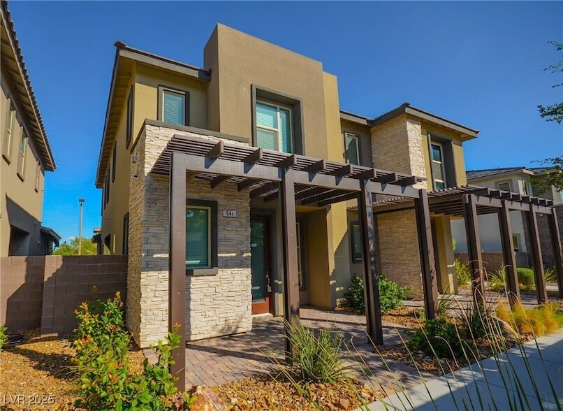 Foto principal - 541 Tokopah Falls St
