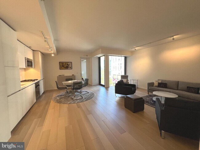 Foto del edificio - 925 H St NW