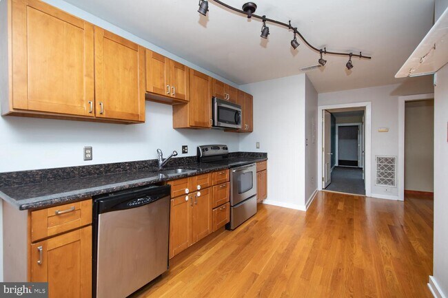 Foto del edificio - 1550 E Montgomery Ave
