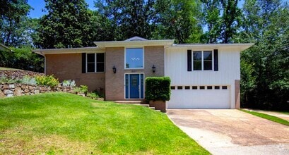 Building Photo - 8607 Linda Ln