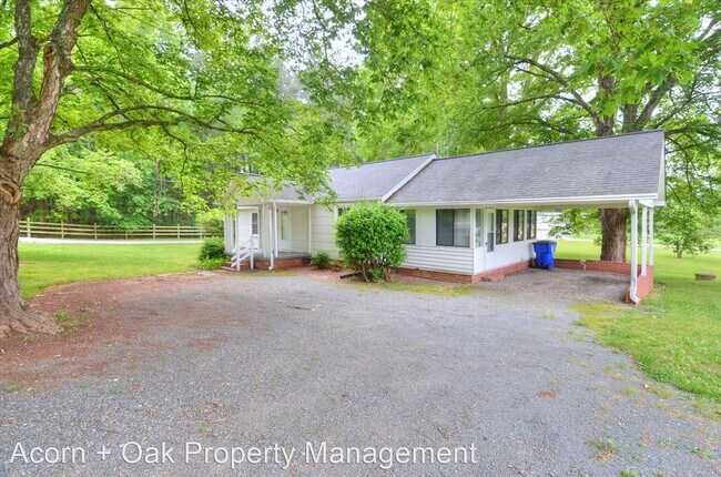 Building Photo - 2 br, 1 bath House - 8800 Old NC 86