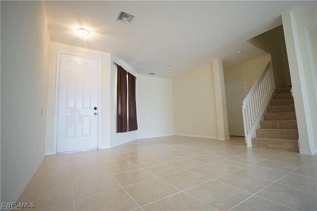 Building Photo - 9774 Roundstone Cir