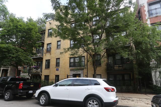 Building Photo - 909 W Dakin St