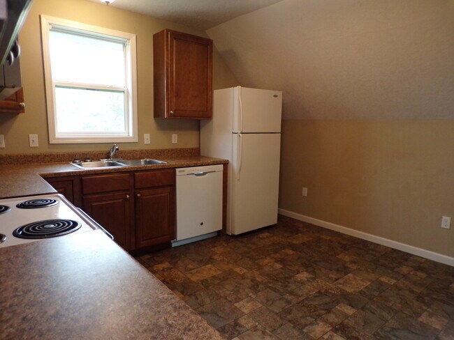 Kitchen - 829 7th Ave
