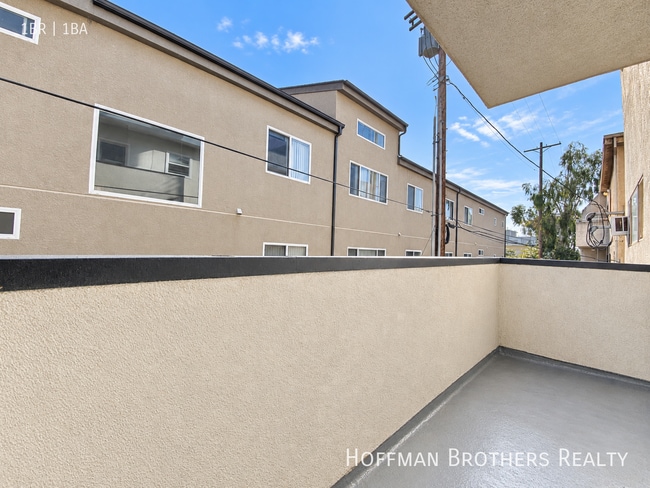 Building Photo - 5726 Camellia Ave