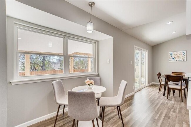 Building Photo - 8515 New Hampshire Dr