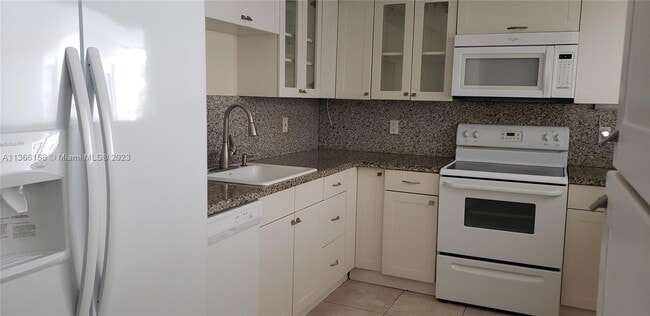Building Photo - 601 Three Islands Boulevard