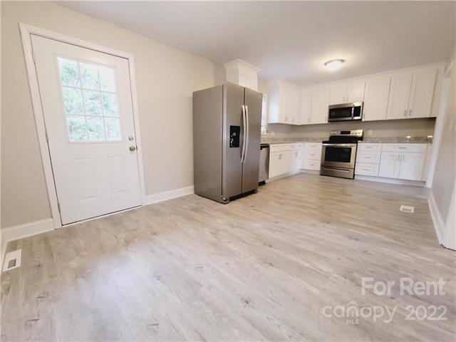 Building Photo - 295 Hatley Cir NE