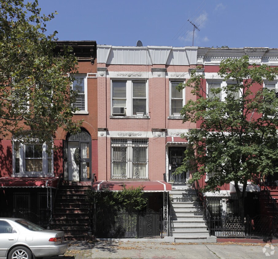 Foto del edificio - 216 Albany Ave