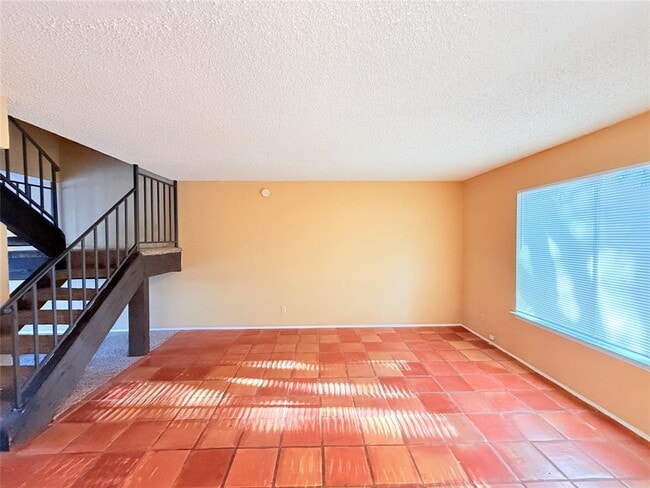 Building Photo - 9611 Blue Creek Ln