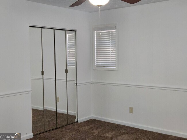 Foto del edificio - 1703 Windy Ridge Ct SE