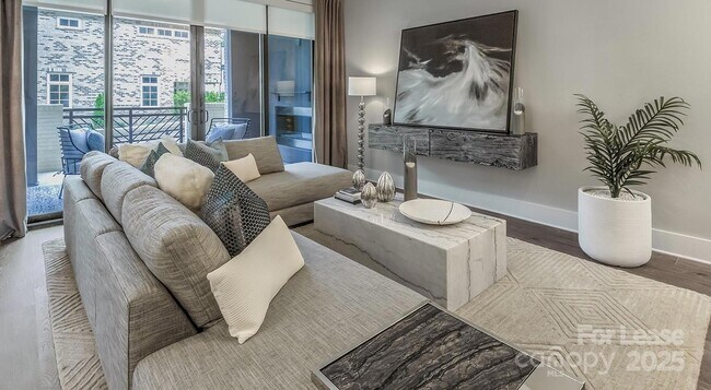 Foto del edificio - 2426 Vail Ave