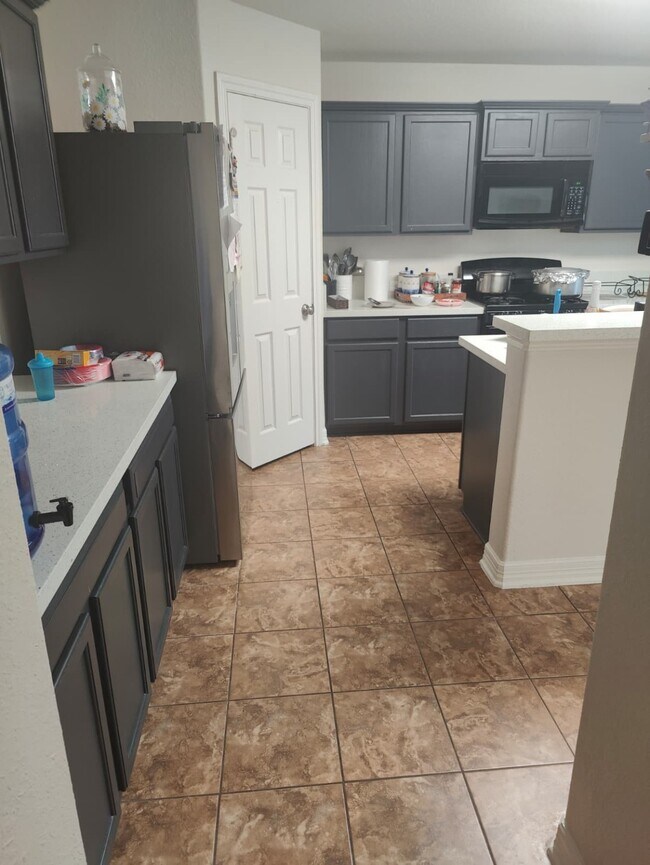 Foto del edificio - 17923 Hollow Hill Ln