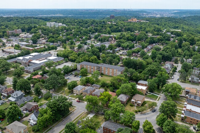 Community Context - Cedar Tower