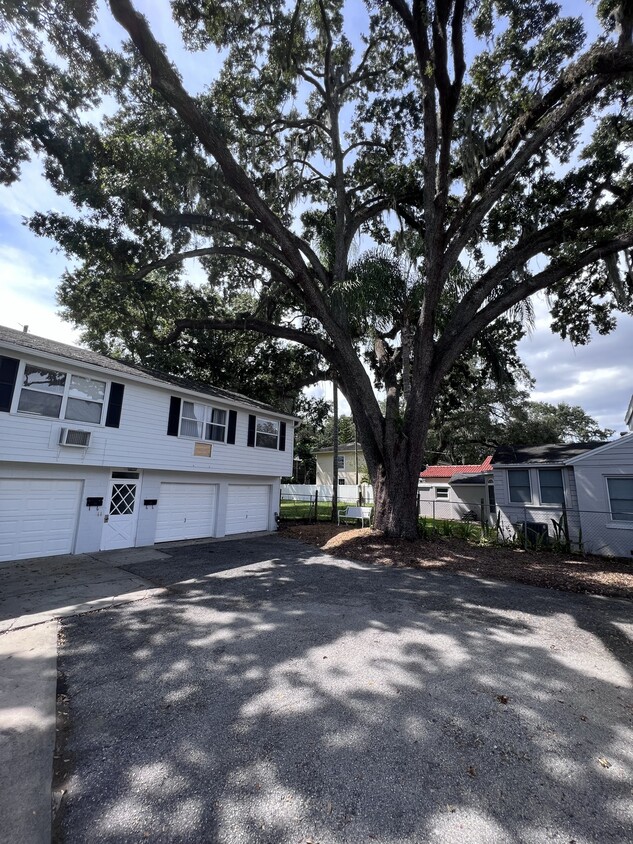 Primary Photo - 1030 Delaney Ave