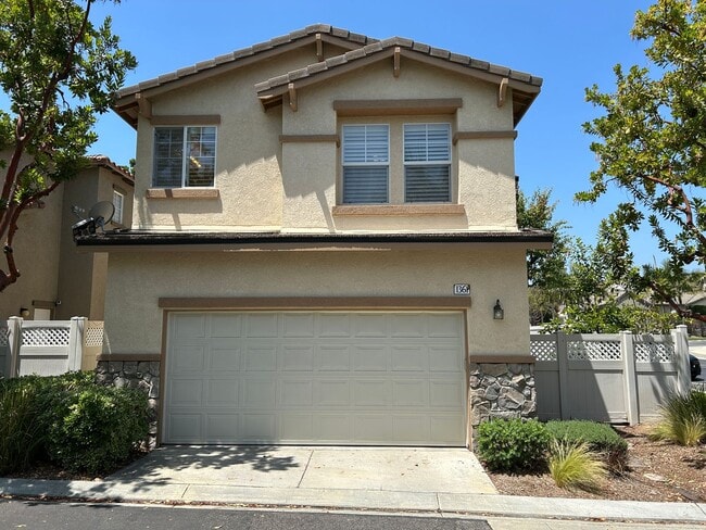 Building Photo - Beautiful 4 Bed 3 Bath Fullerton Home with Office