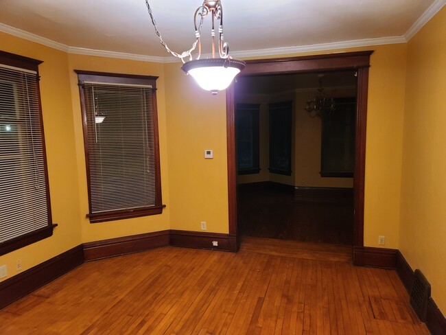 Dining Room - 2317 Washington Ave