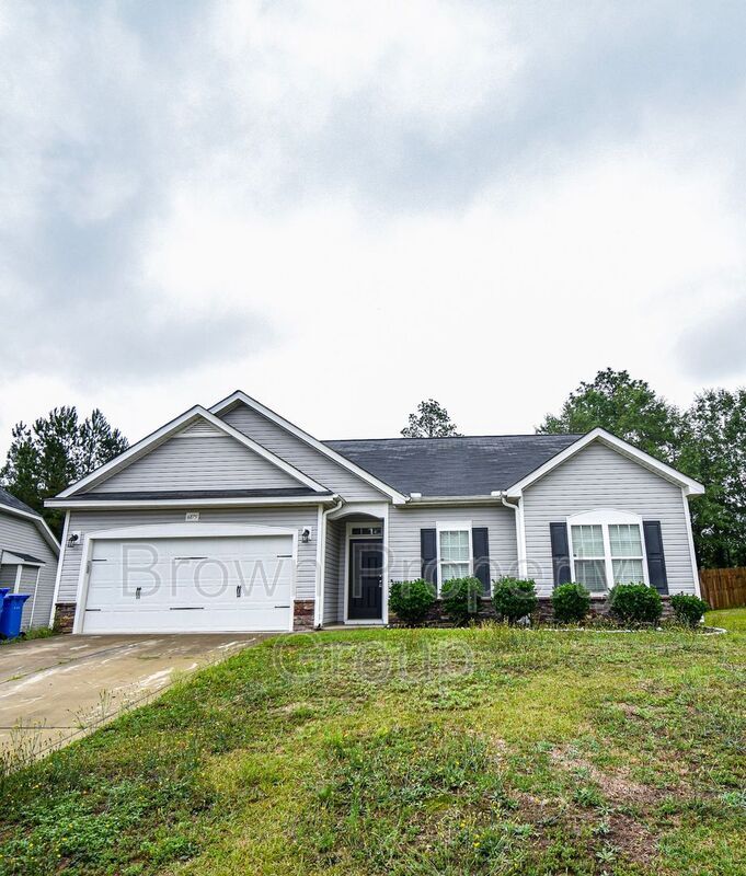 Foto principal - 6875 Bone Creek Dr
